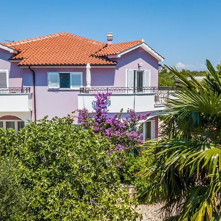 Apartment La Mirage Pirovac