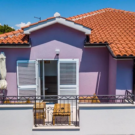 Apartment La Mirage Pirovac