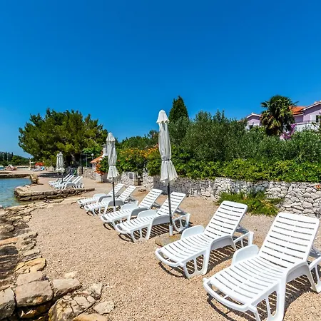 La Mirage Apartment Pirovac