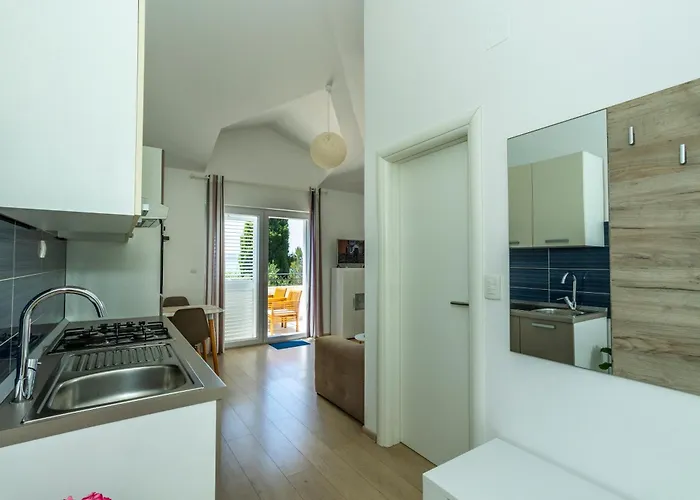 La Mirage פירובאץ